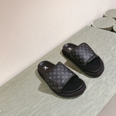 Louis Vuitton Slippers